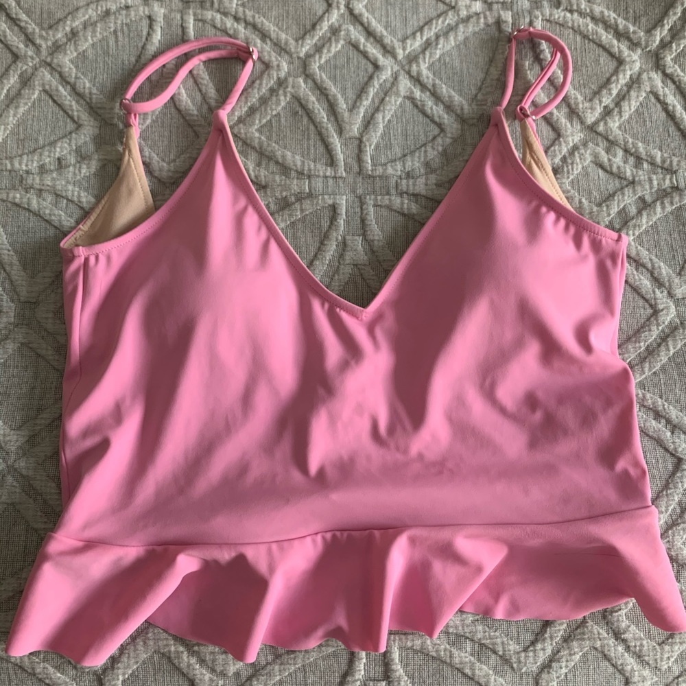 Medium Kortni Jeane pink scoop back swim top
